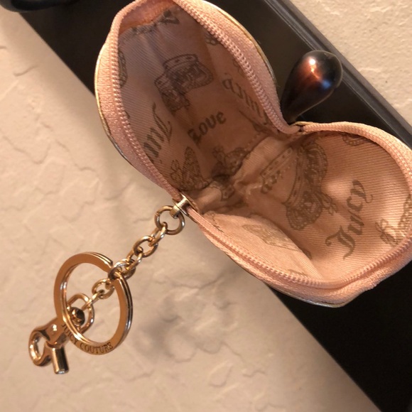 Juicy Couture - Picture 5 of 6